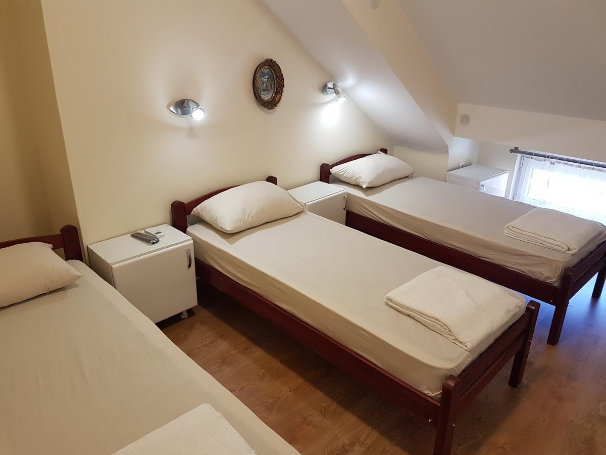 Hostel Beko Valjevo Esterno foto