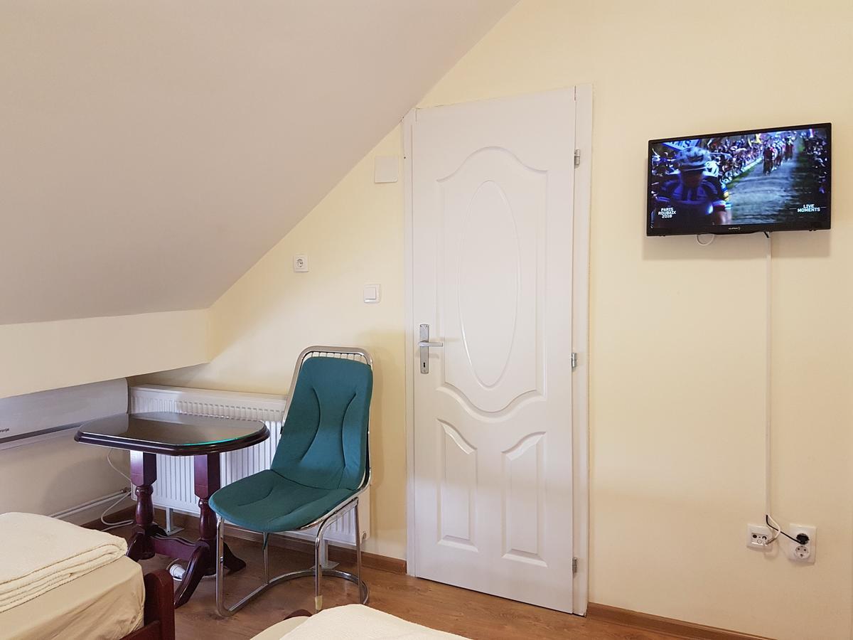 Hostel Beko Valjevo Esterno foto